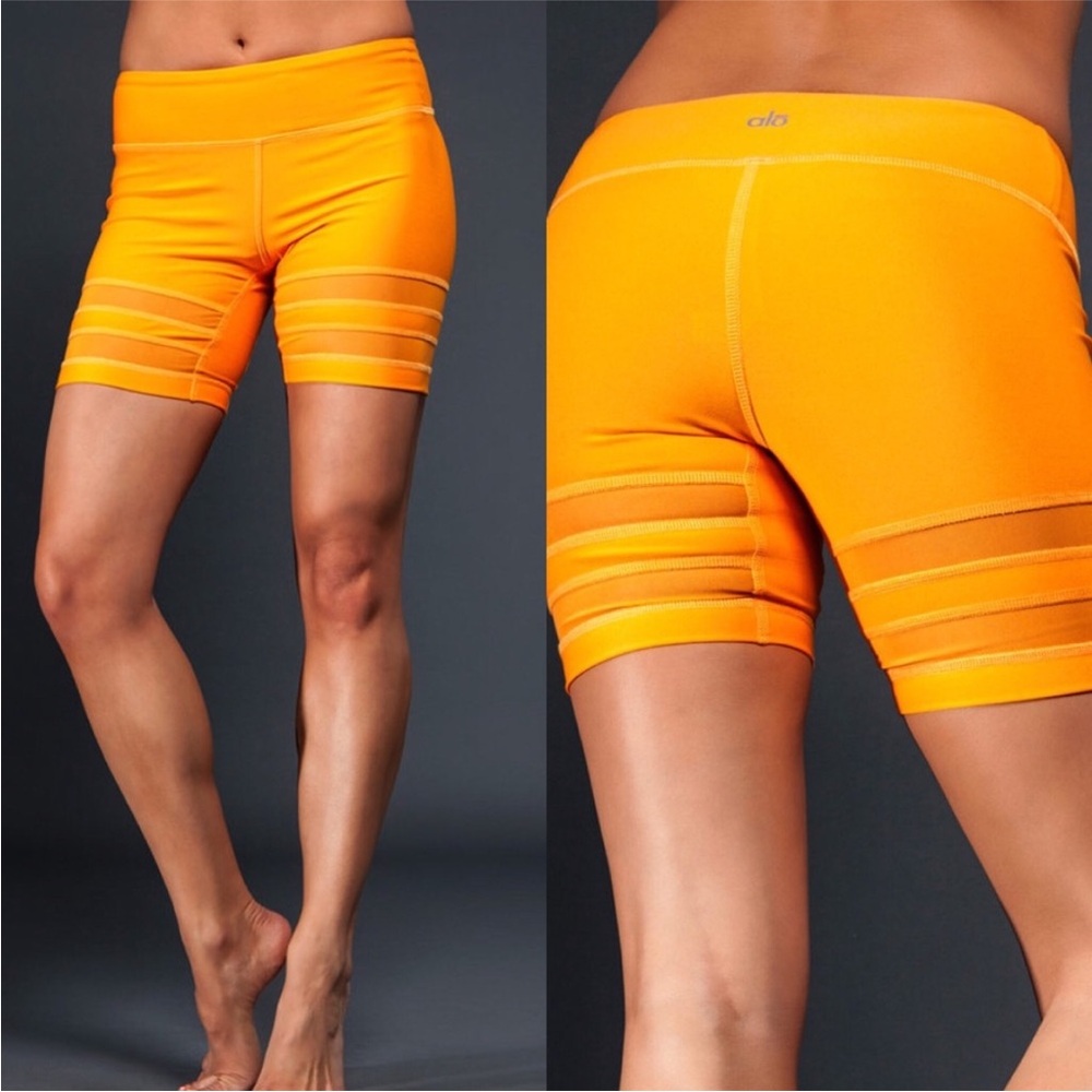 Alo Yoga Emma short Flame Orange SZ small